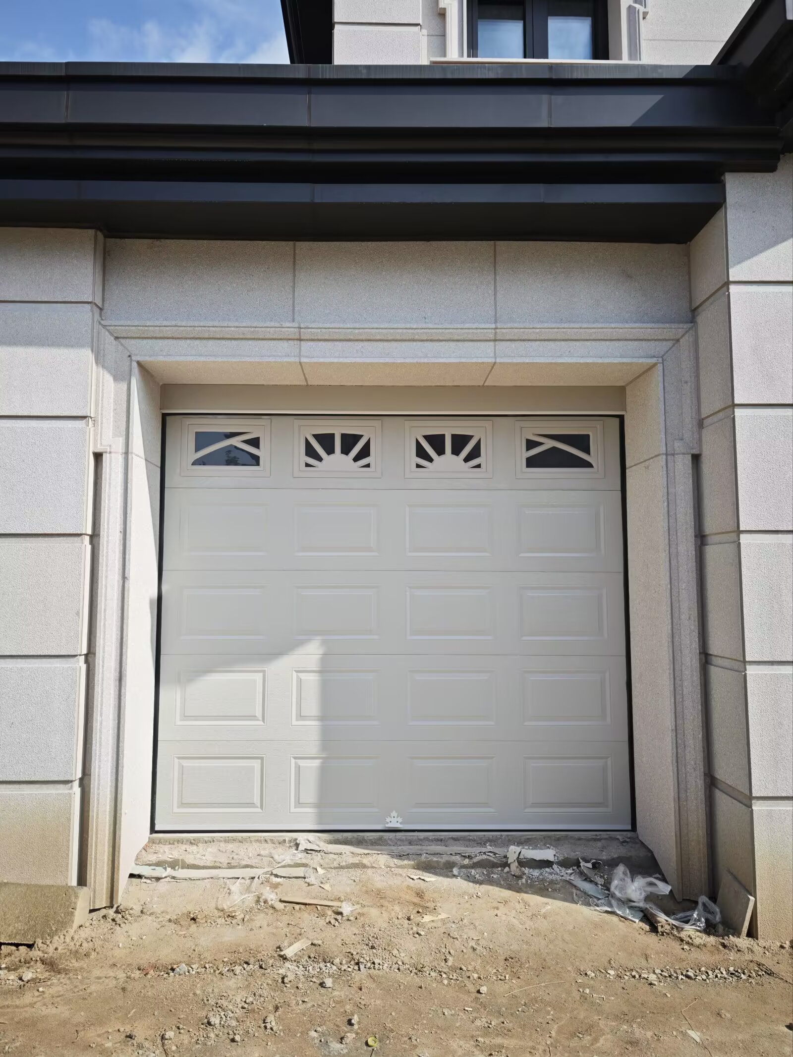 Who Sells Garage Doors in China? Top Suppliers & Exporters List